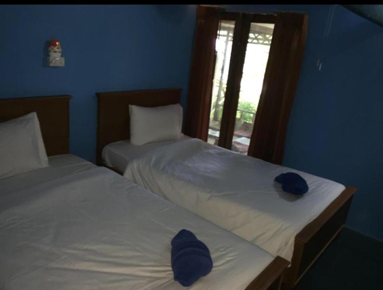 The Lazy Bar And Guesthouse Krabi town Dış mekan fotoğraf