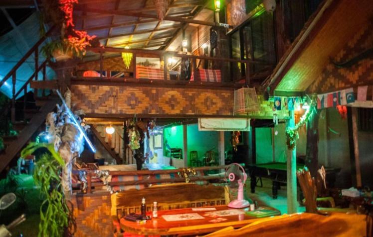 The Lazy Bar And Guesthouse Krabi town Dış mekan fotoğraf
